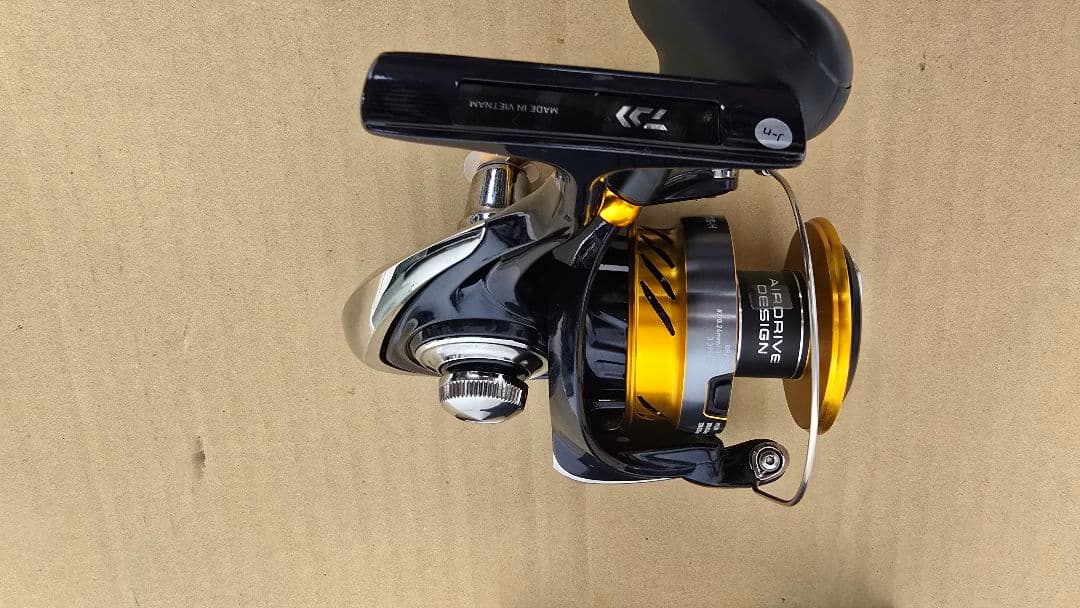 新品、ダイワ(DAIWA) スピニングリール 24レブロス 6000Ｄ－Ｈ